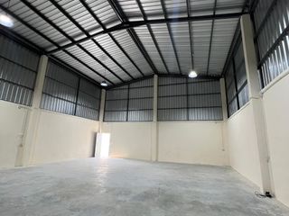 For rent そして for sale 1 Beds warehouse in Krathum Baen, Samut Sakhon