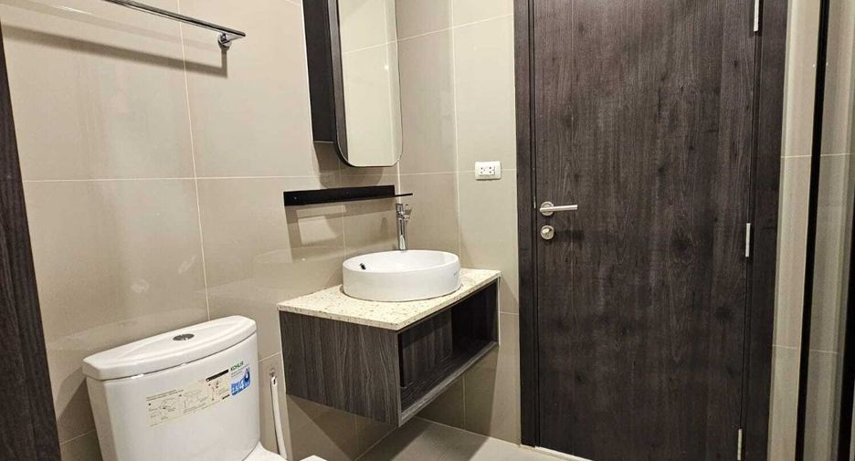 For rent 1 bed condo in Huai Khwang, Bangkok