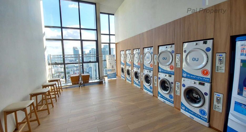 For rent 1 bed condo in Huai Khwang, Bangkok