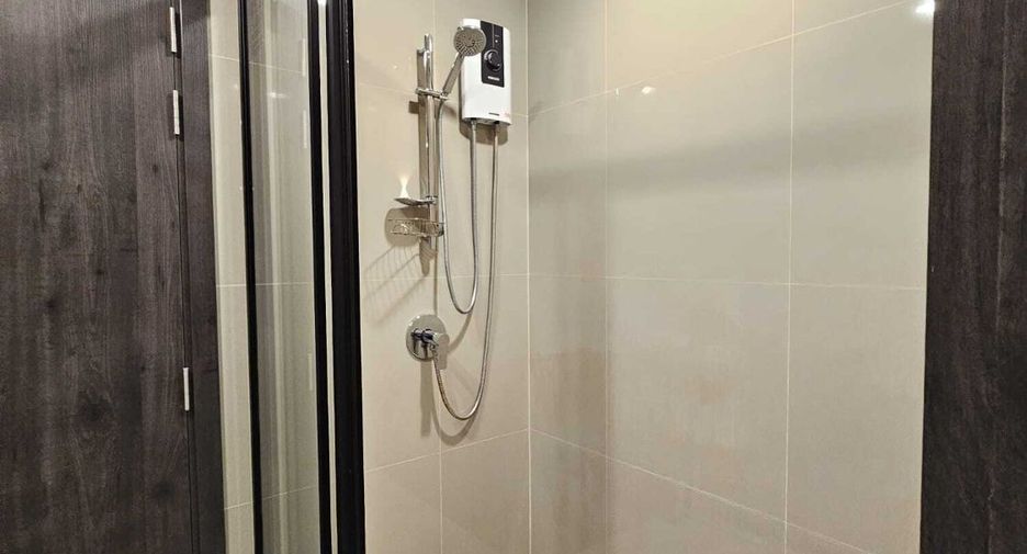 For rent 1 bed condo in Huai Khwang, Bangkok
