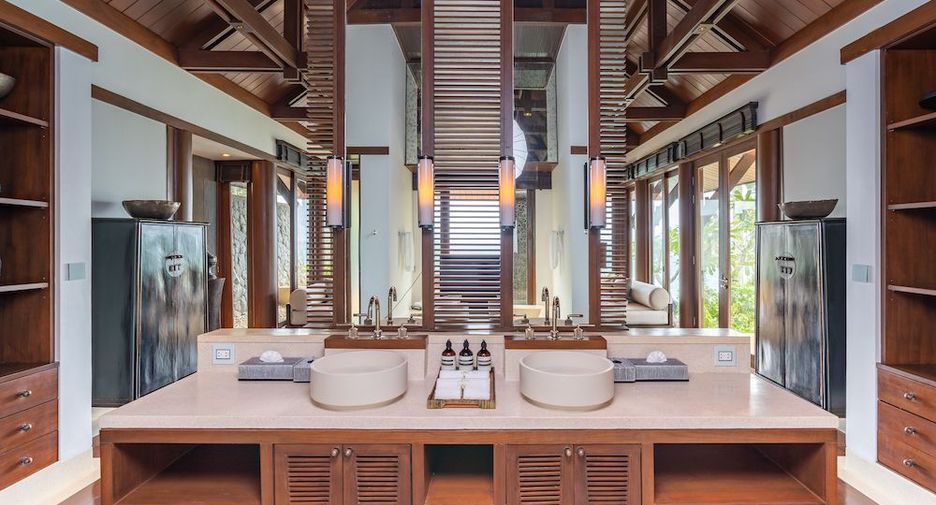 For rent 4 bedrooms villa in Kathu, Phuket