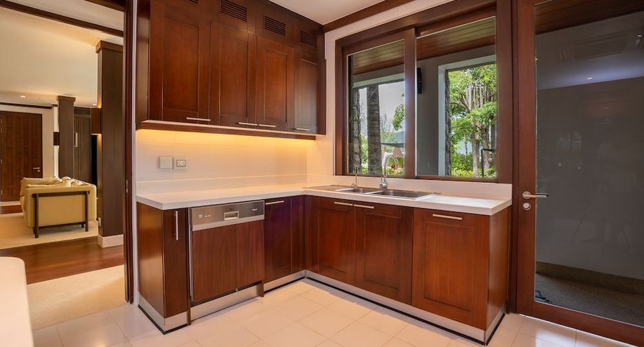 For rent 4 bedrooms villa in Kathu, Phuket