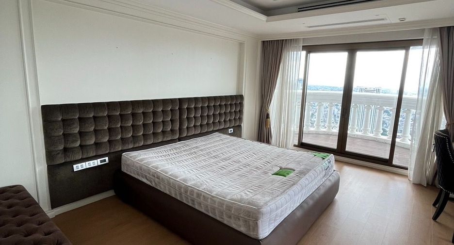 Condo en venta de 3 habitaciones en Bang Rak, Bangkok