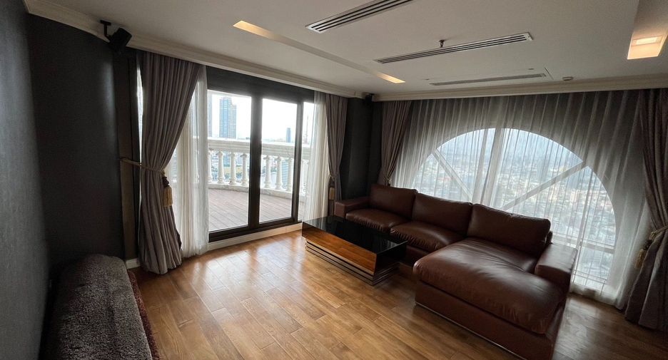 Condo en venta de 3 habitaciones en Bang Rak, Bangkok