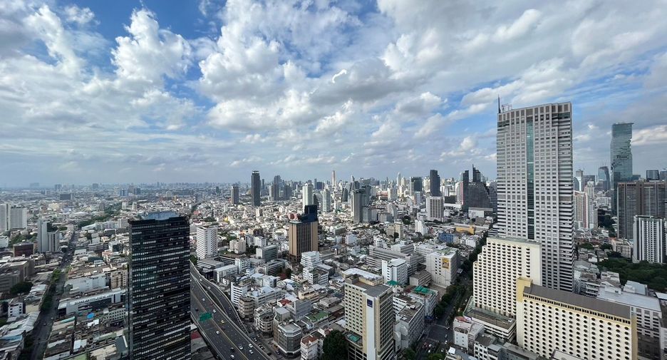 Condo en venta de 3 habitaciones en Bang Rak, Bangkok