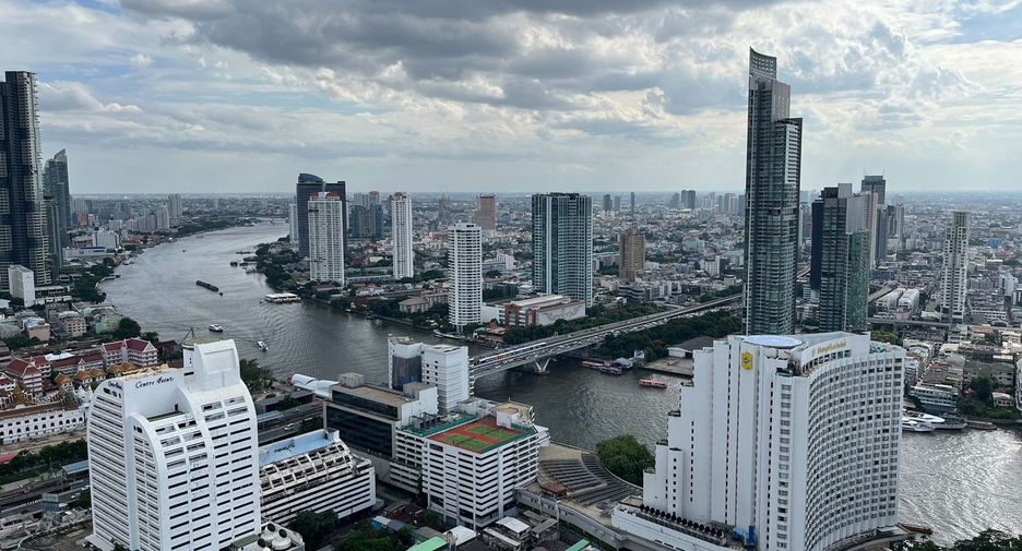 Condo en venta de 3 habitaciones en Bang Rak, Bangkok