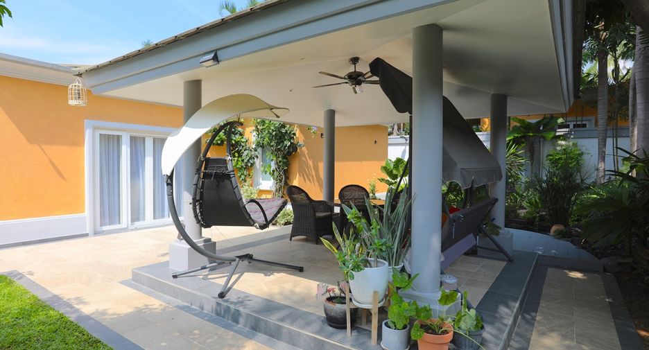 For sale 3 bed house in Bang Lamung, Chonburi
