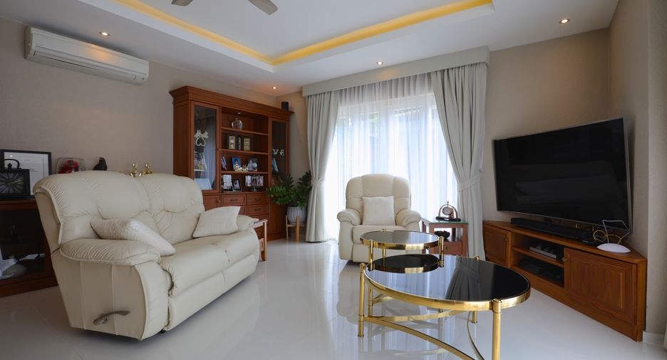 For sale 3 bed house in Bang Lamung, Chonburi