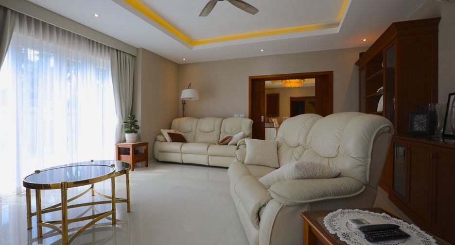 For sale 3 bed house in Bang Lamung, Chonburi