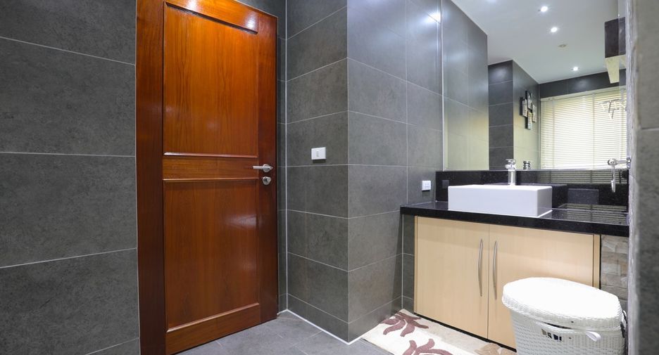 For sale 3 bed house in Bang Lamung, Chonburi