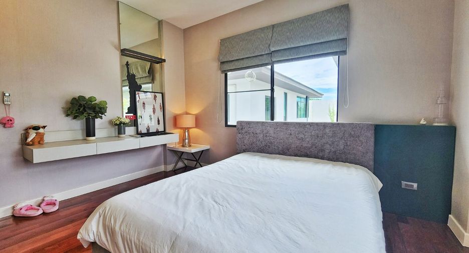Haus zum Kauf mit 4 Zimmer in Pak Kret, Nonthaburi