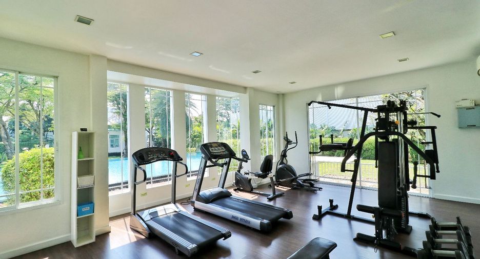 Haus zum Kauf mit 4 Zimmer in Pak Kret, Nonthaburi