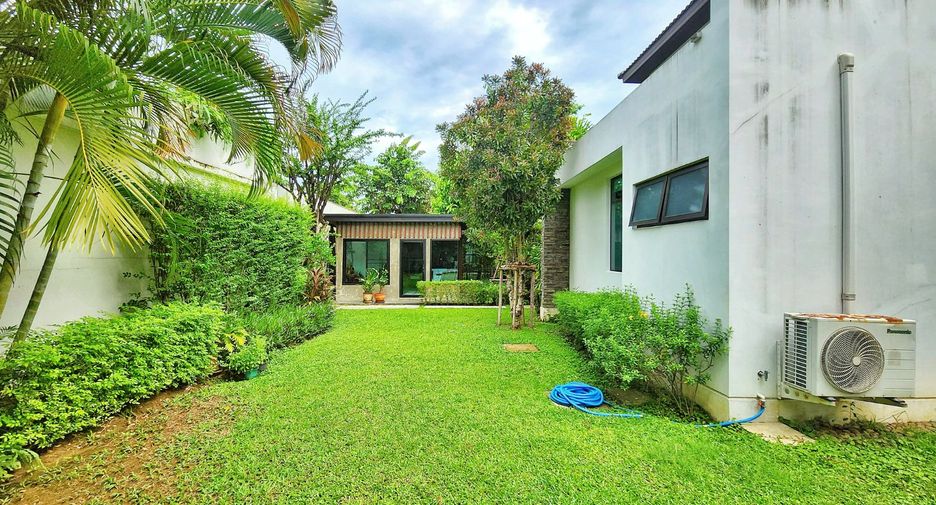 Haus zum Kauf mit 4 Zimmer in Pak Kret, Nonthaburi