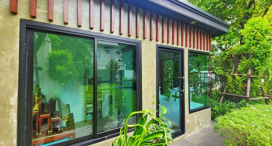 Haus zum Kauf mit 4 Zimmer in Pak Kret, Nonthaburi