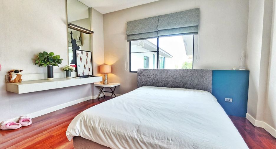 Haus zum Kauf mit 4 Zimmer in Pak Kret, Nonthaburi
