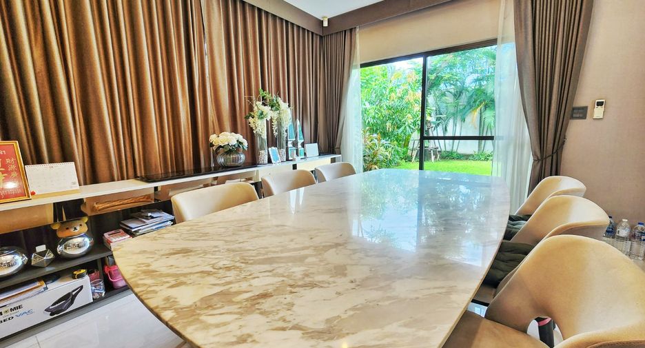 Haus zum Kauf mit 4 Zimmer in Pak Kret, Nonthaburi