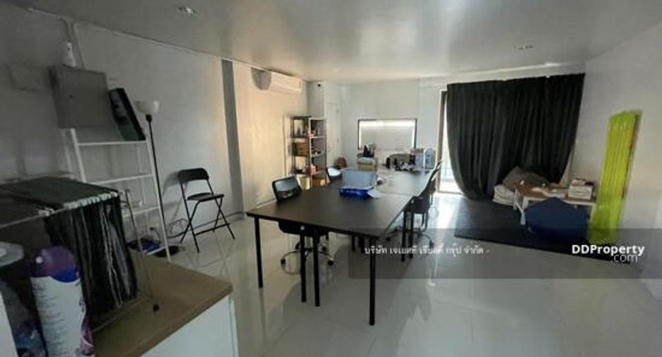 For sale 3 bedrooms house in Bang Na, Bangkok