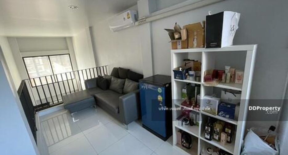 For sale 3 bedrooms house in Bang Na, Bangkok