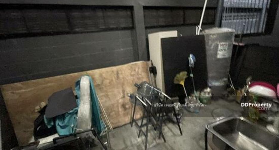 For sale 3 bedrooms house in Bang Na, Bangkok