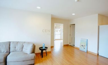 For rent 2 bedrooms condo in Phaya Thai, Bangkok
