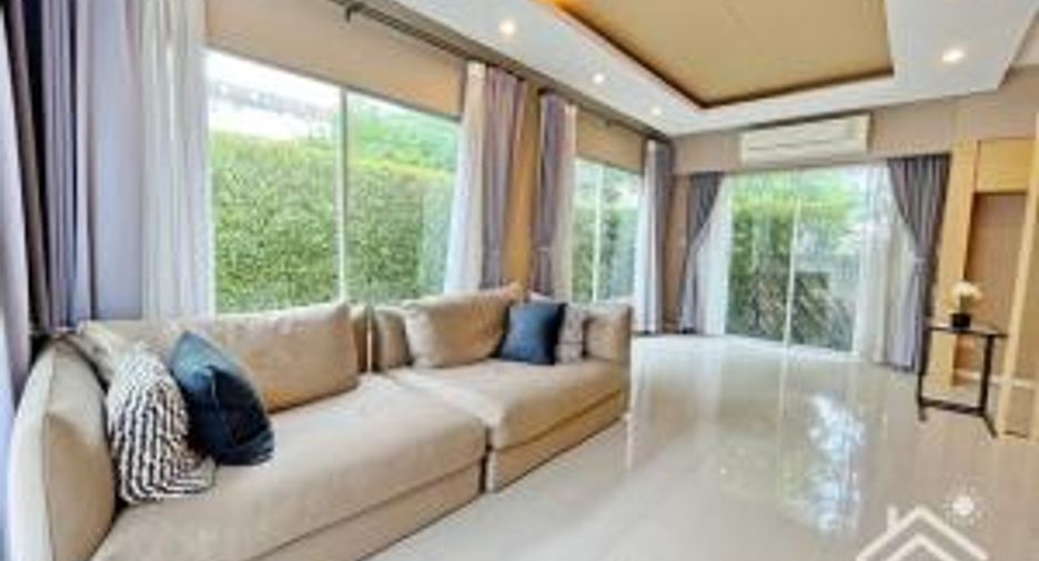 Haus zur Miete mit 3 Zimmer in Si Racha, Chonburi