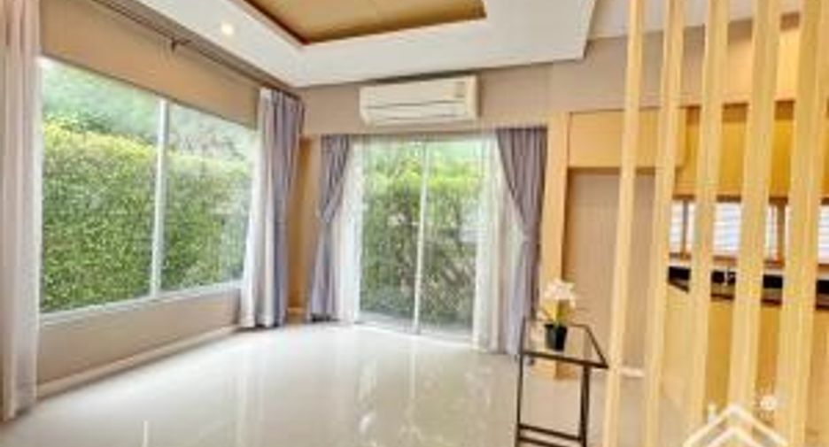 Haus zur Miete mit 3 Zimmer in Si Racha, Chonburi
