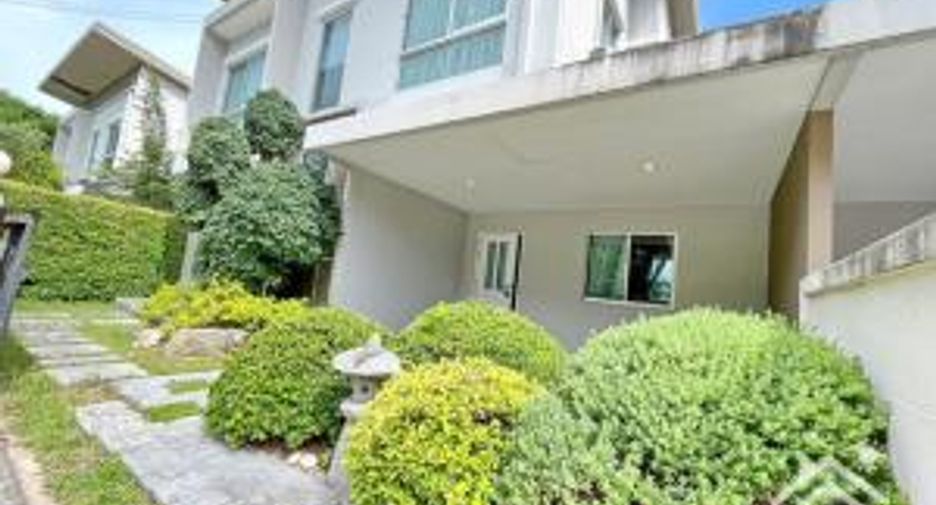 Haus zur Miete mit 3 Zimmer in Si Racha, Chonburi