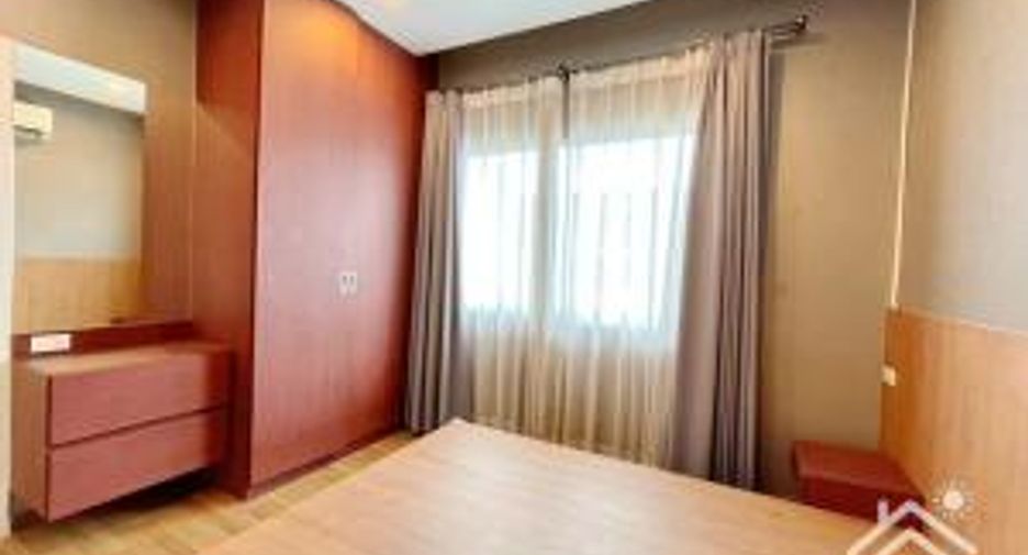 Haus zur Miete mit 3 Zimmer in Si Racha, Chonburi