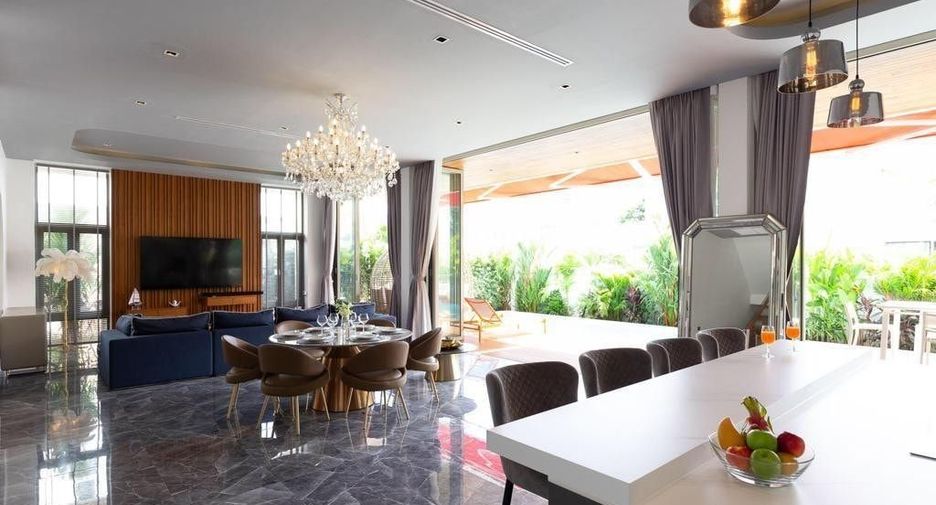 Villa en alquiler y en venta de 4 habitaciones en Mueang Phuket, Phuket