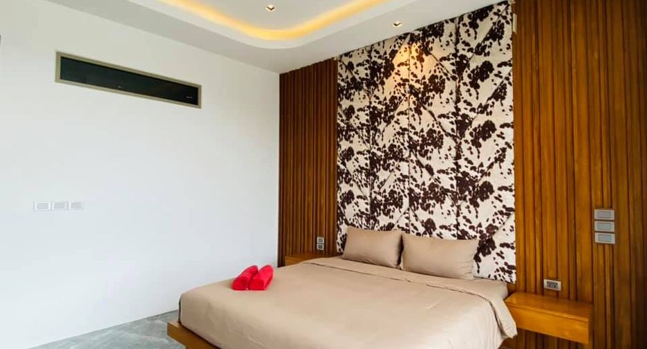 Villa en alquiler y en venta de 4 habitaciones en Mueang Phuket, Phuket