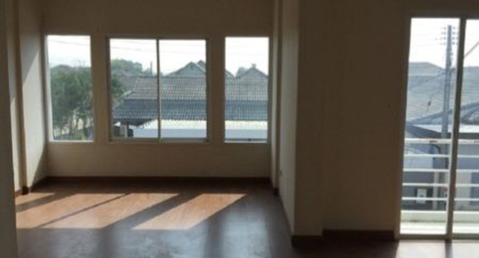 For sale 3 bedrooms house in Doi Saket, Chiang Mai