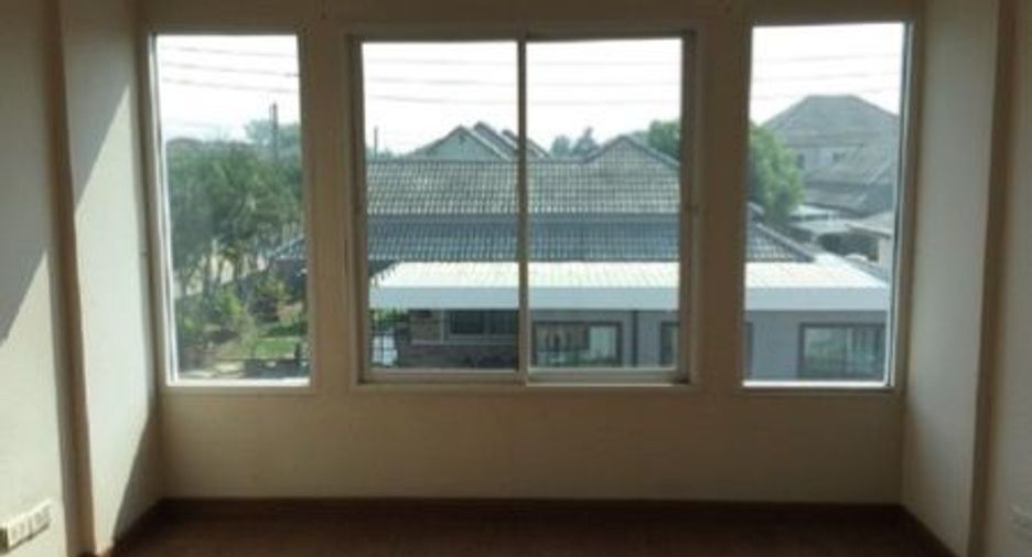 For sale 3 bedrooms house in Doi Saket, Chiang Mai