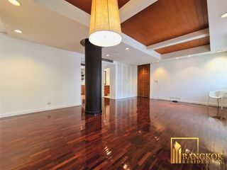 For rent 2 bedrooms apartment in Pathum Wan, Bangkok
