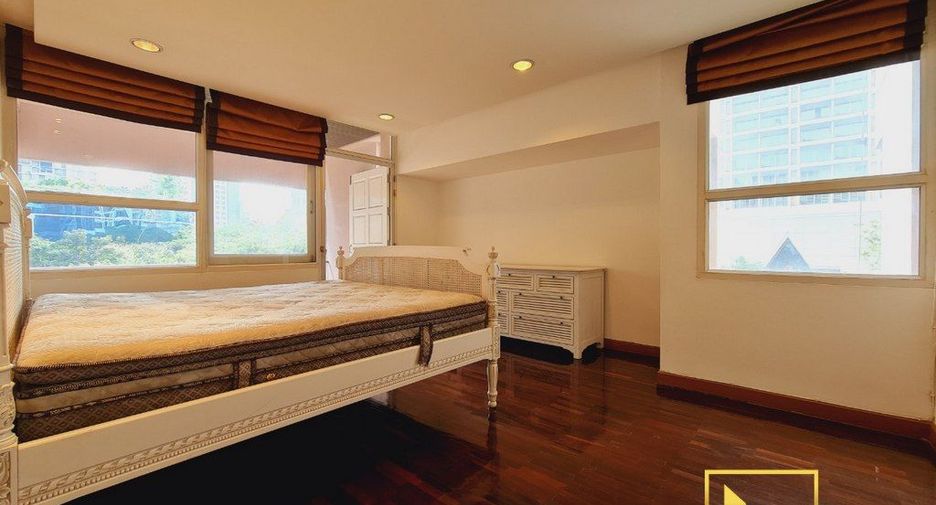 For rent 2 bedrooms apartment in Pathum Wan, Bangkok