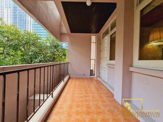 For rent 2 bedrooms apartment in Pathum Wan, Bangkok