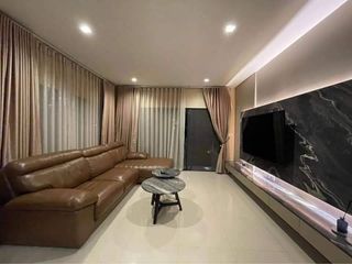 Haus zur Miete mit 4 Zimmer in Bang Phli, Samut Prakan