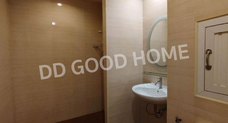 For rent and for sale 2 bedrooms condo in Mueang Chon Buri, Chonburi