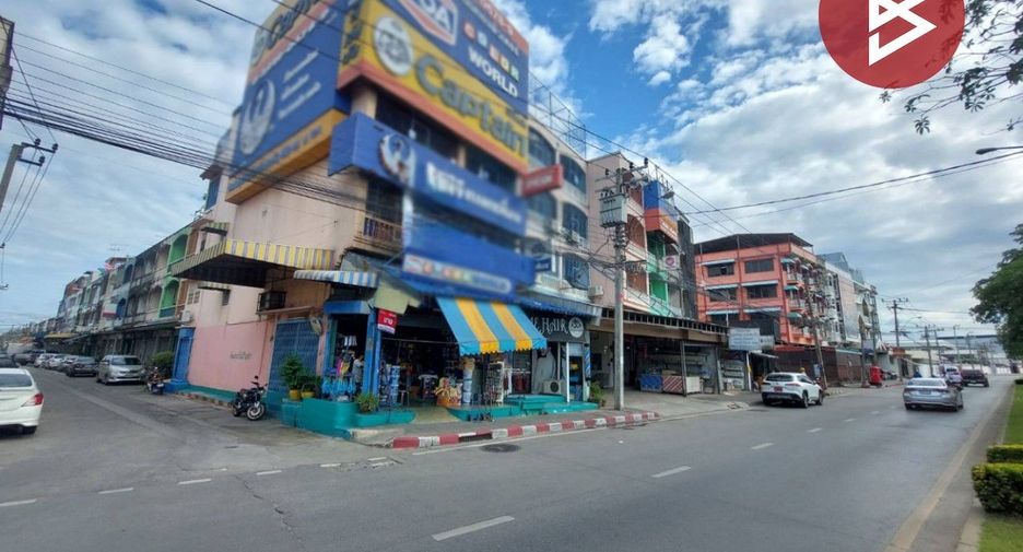 For sale 7 Beds retail Space in Khlong Sam Wa, Bangkok