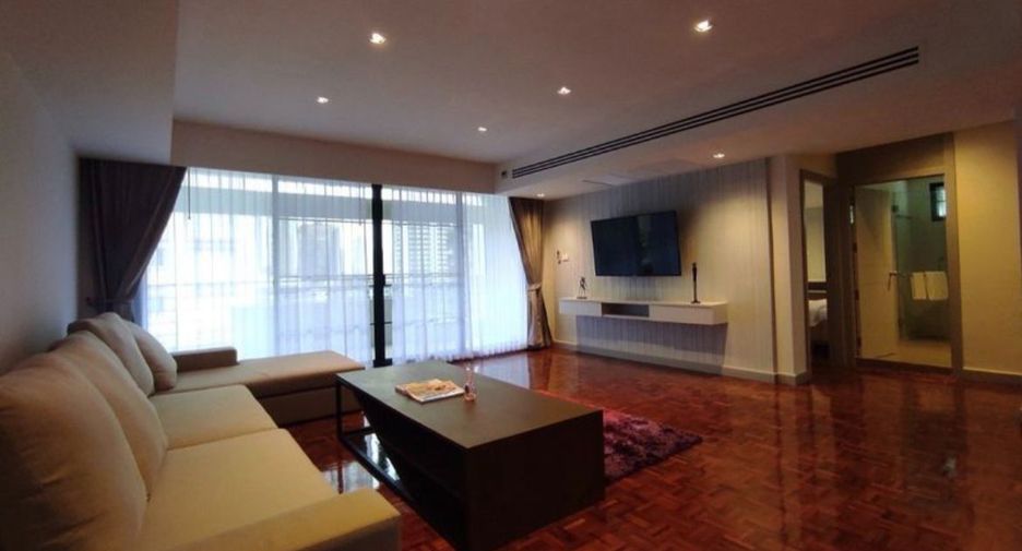 For rent 3 bedrooms condo in Watthana, Bangkok