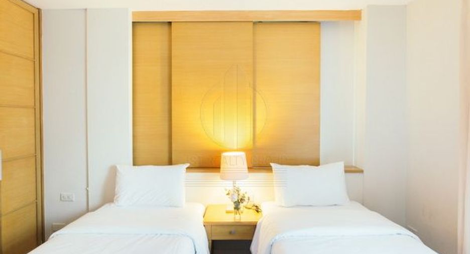 For rent 4 bedrooms condo in Bang Na, Bangkok