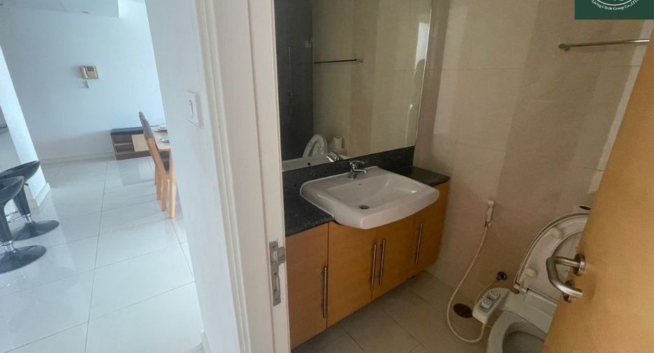 For rent and for sale 2 bedrooms condo in Khlong Toei, Bangkok