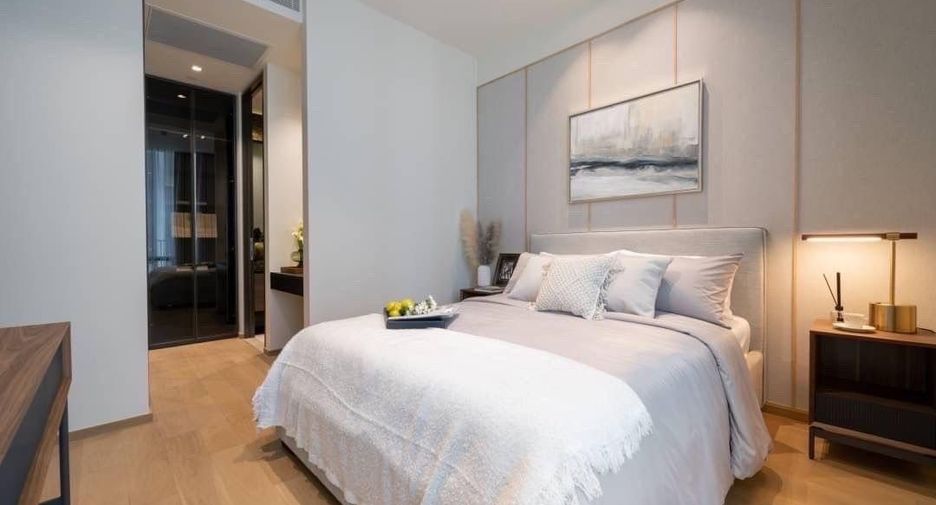 For rent 2 bedrooms condo in Pathum Wan, Bangkok