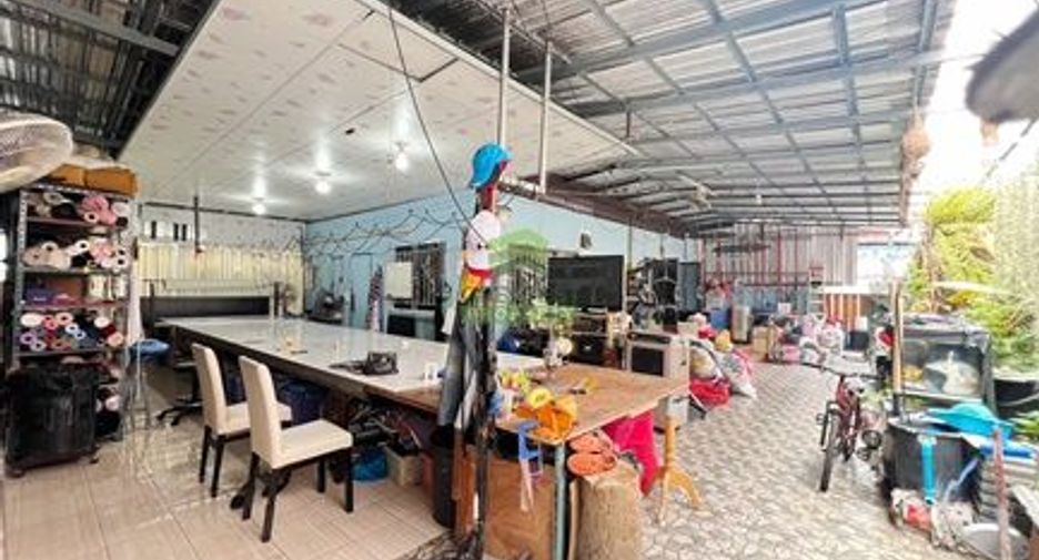 Продажа 3 спальни дом в Пхаси Чароен, Бангкок