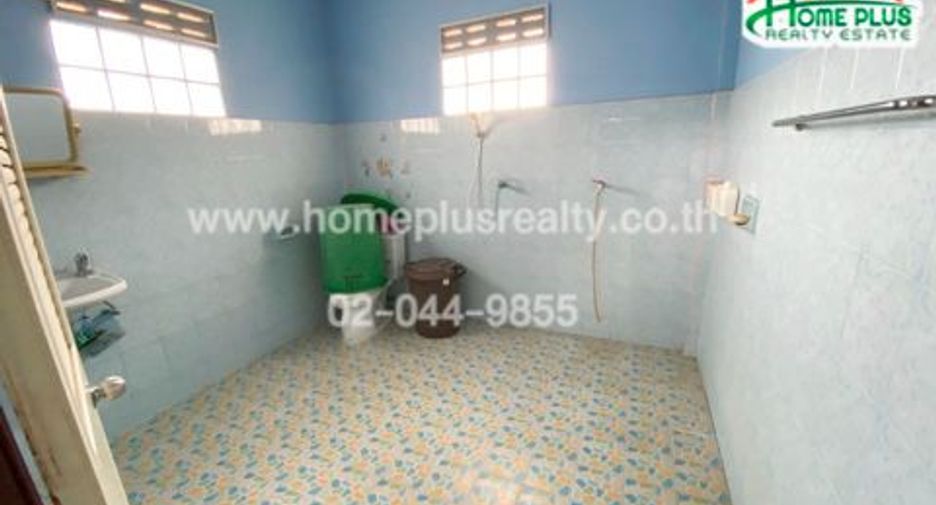 For sale 3 bedrooms house in Mueang Sukhothai, Sukhothai