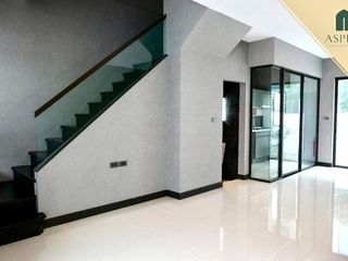 For sale 4 bed office in Lat Phrao, Bangkok