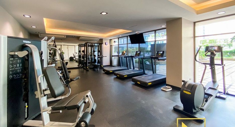 For rent 3 Beds condo in Khlong Toei, Bangkok