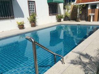 For sale 4 bedrooms townhouse in Bang Lamung, Chonburi