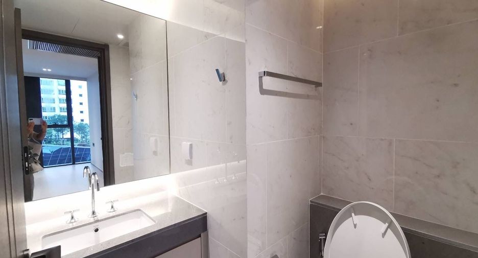 For sale 1 bed condo in Pathum Wan, Bangkok