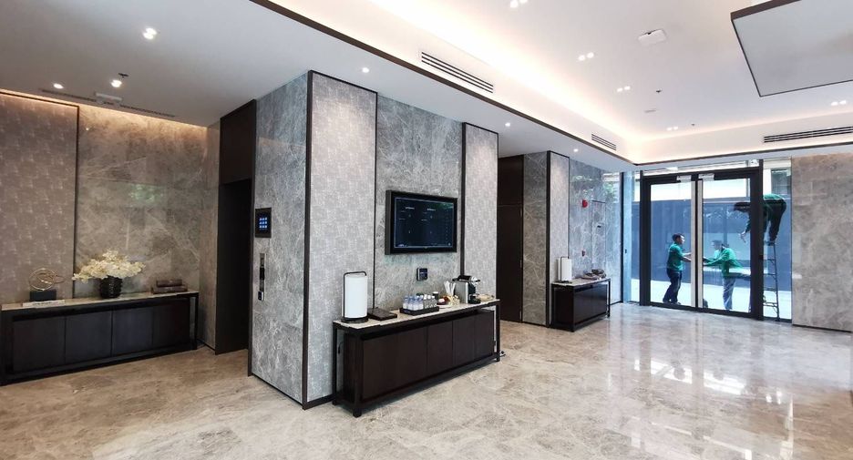 For sale 1 bed condo in Pathum Wan, Bangkok