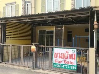 For sale 4 Beds townhouse in Prawet, Bangkok